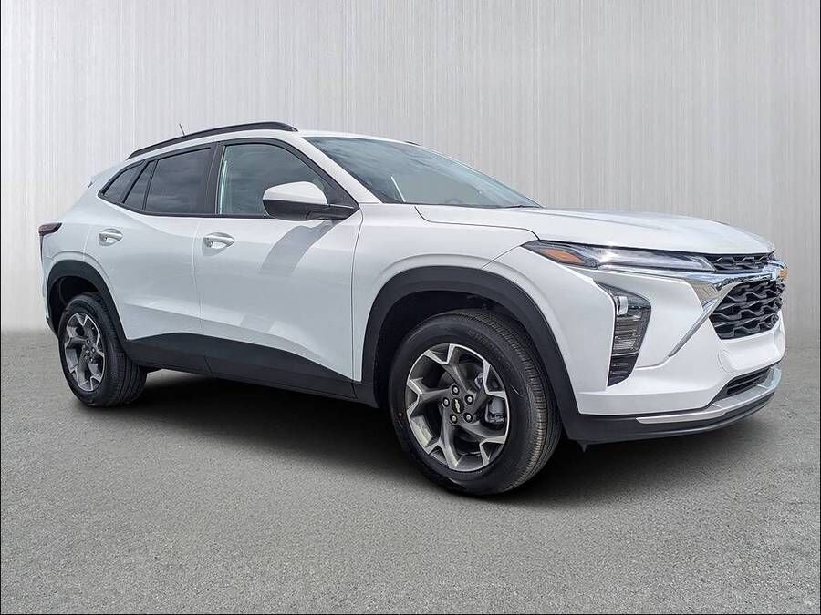 2026 CHEVROLET Trax