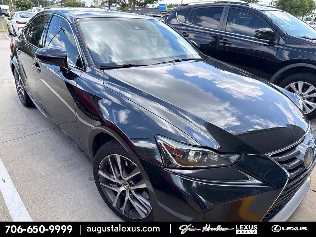 2019 LEXUS IS