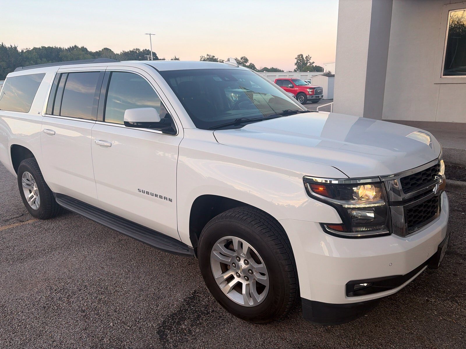 2017 CHEVROLET Suburban