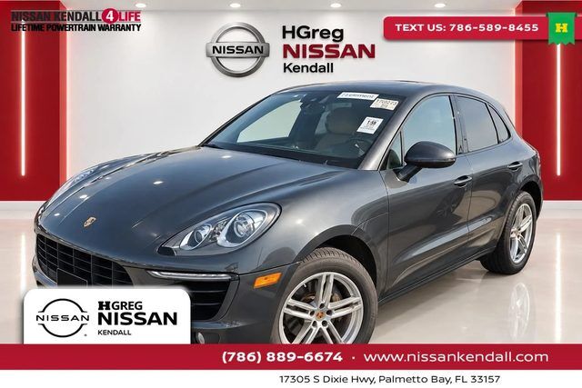 2018 PORSCHE Macan