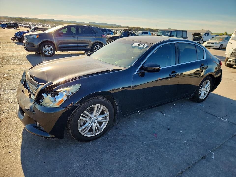 2013 INFINITI G37