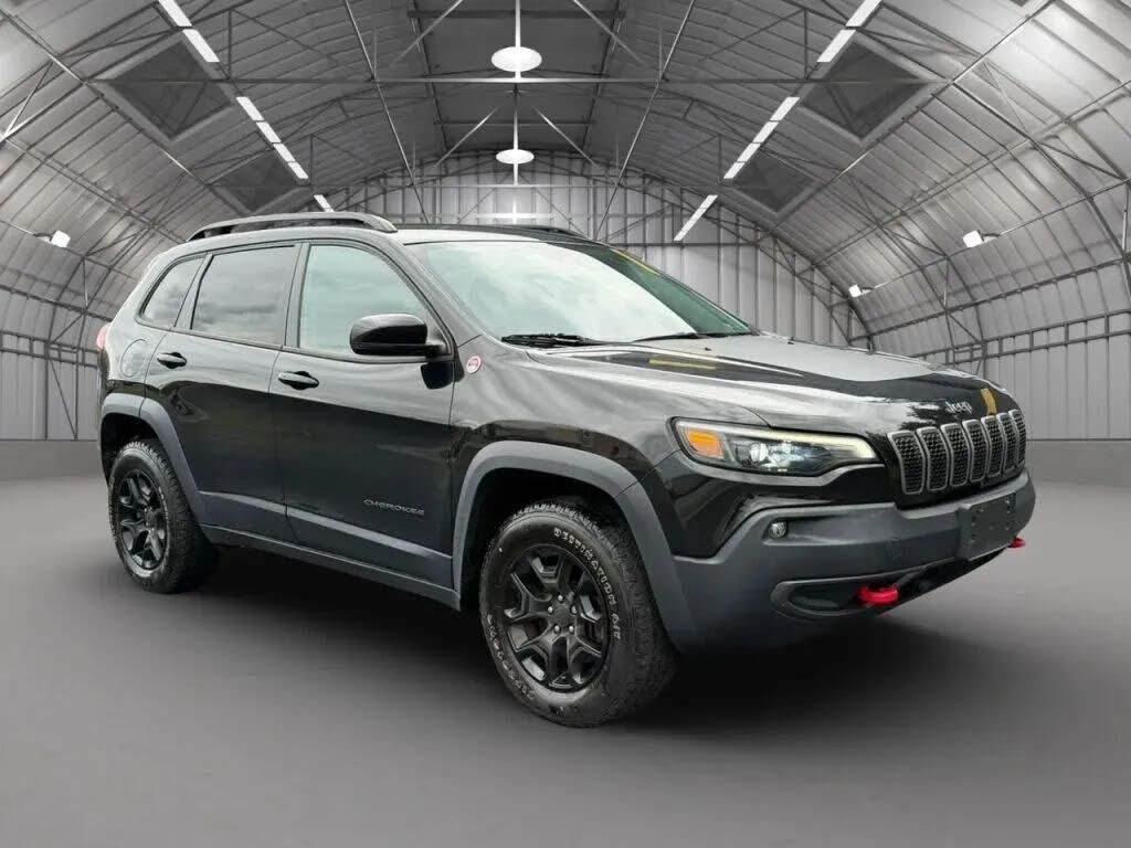2022 JEEP Cherokee