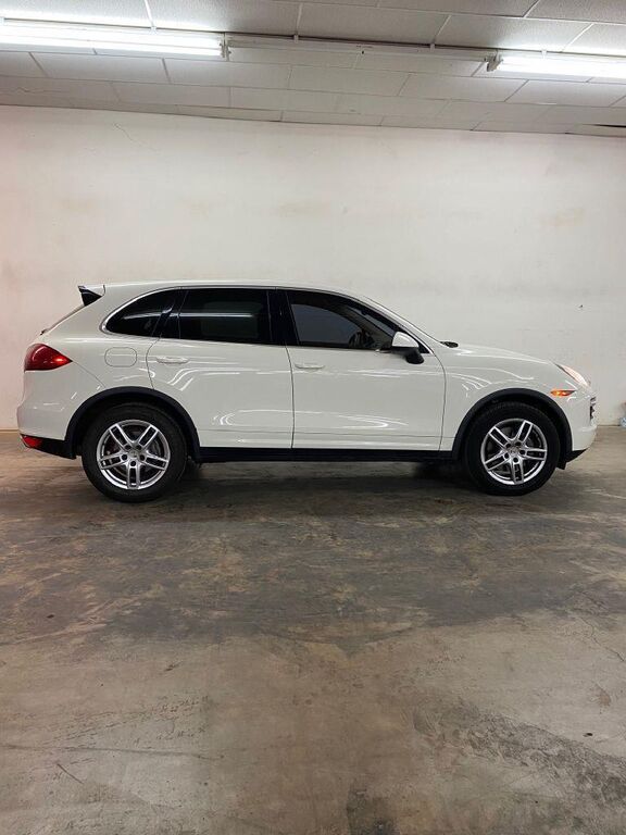 2012 PORSCHE Cayenne