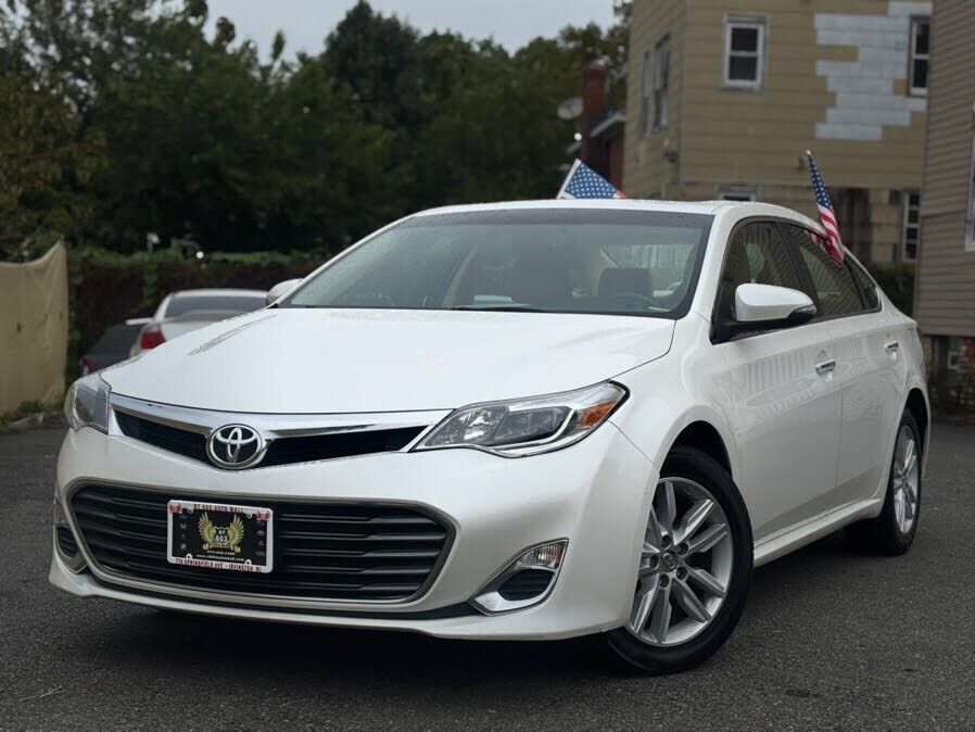 2014 TOYOTA Avalon