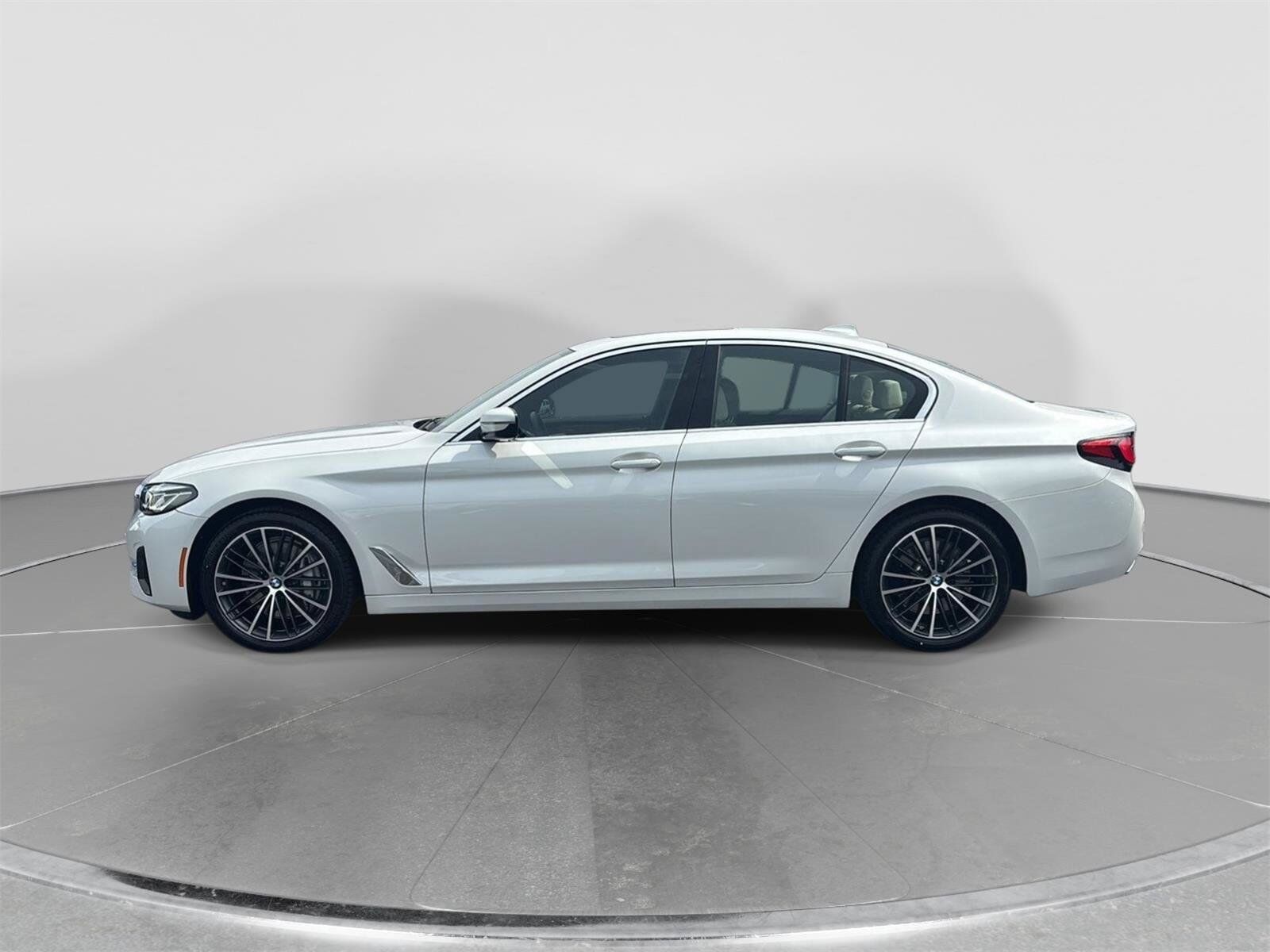 2023 BMW 540i