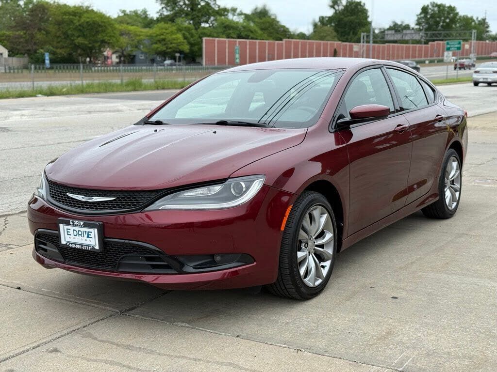 2016 CHRYSLER 200