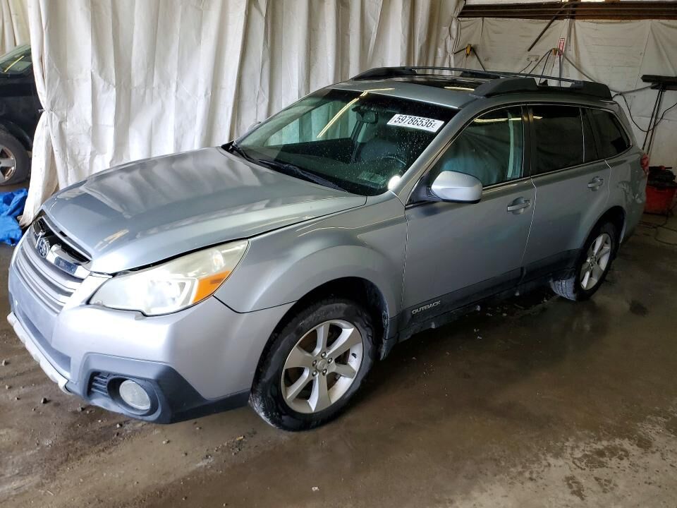 2013 SUBARU Outback
