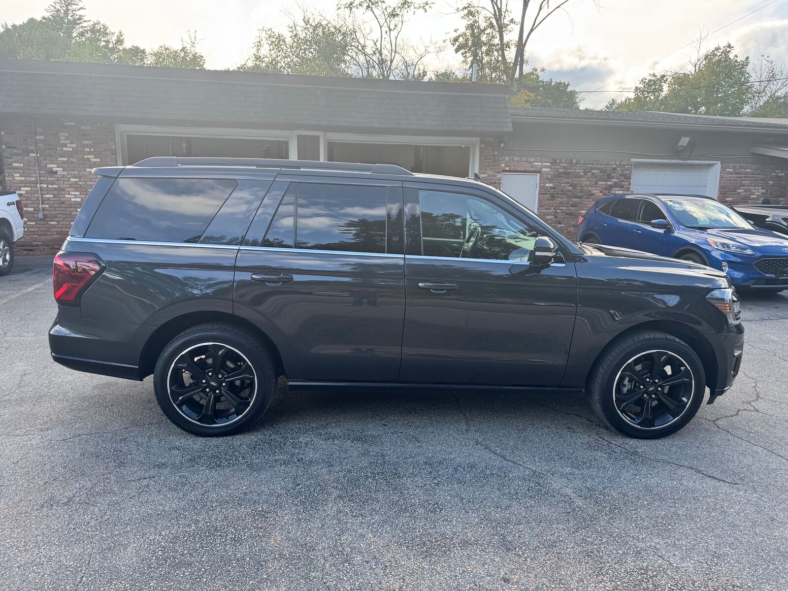 2024 FORD Expedition