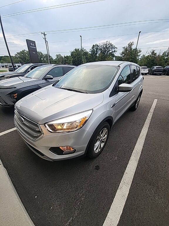 2019 FORD Escape