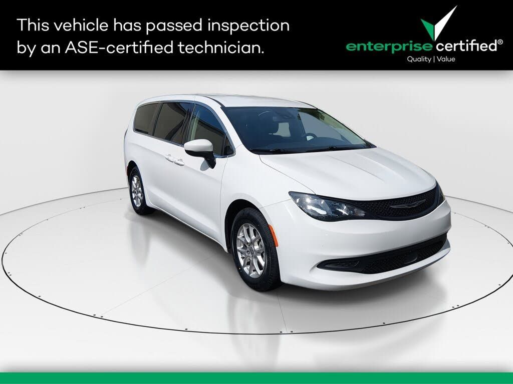 2023 CHRYSLER Voyager