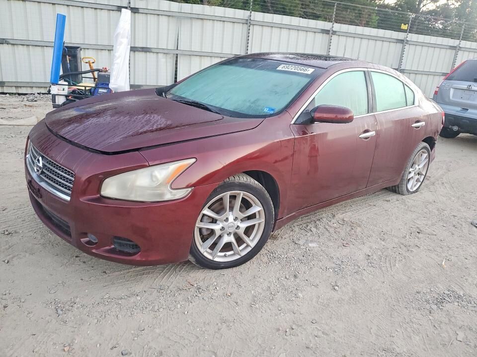 2011 NISSAN Maxima