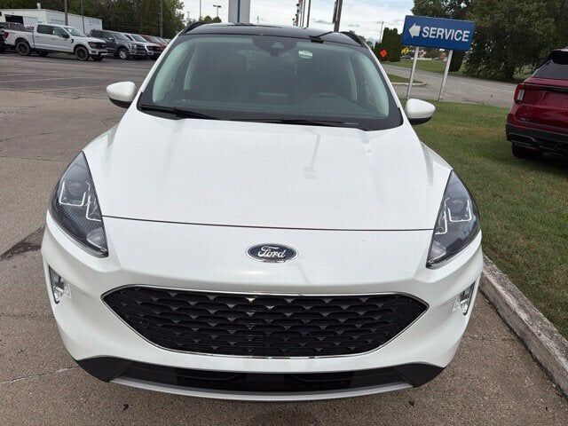 2022 FORD Escape