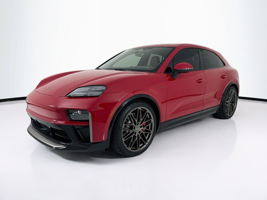 2026 PORSCHE Macan