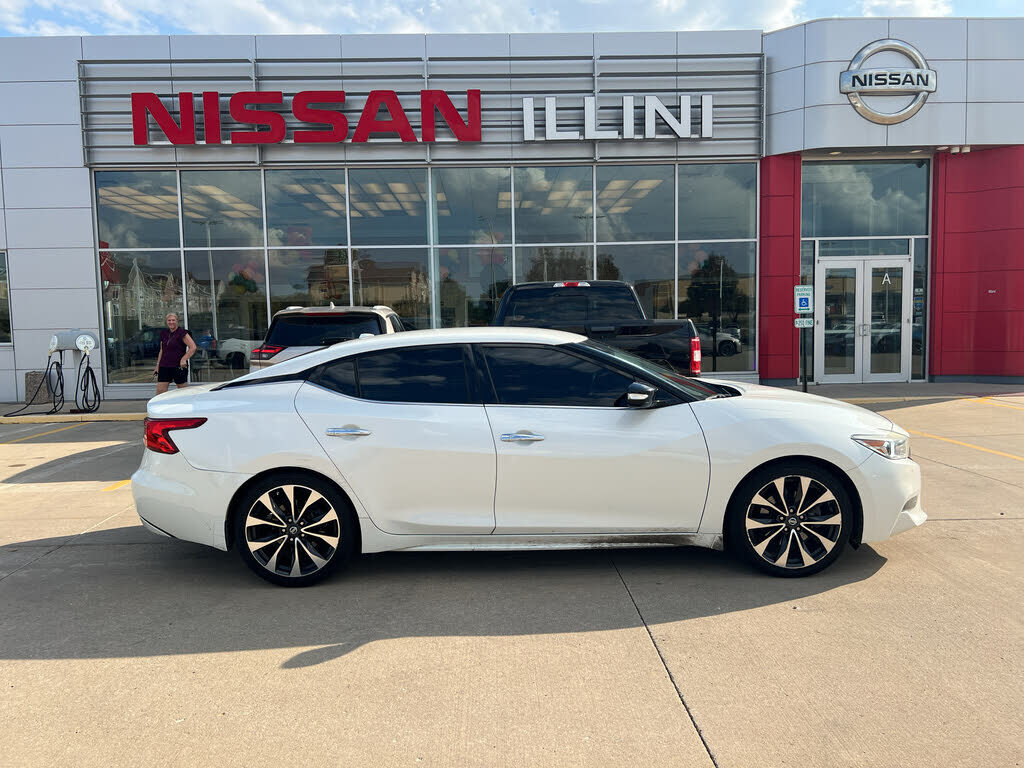 2016 NISSAN Maxima