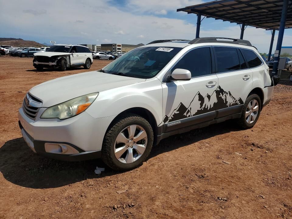 2011 SUBARU Outback
