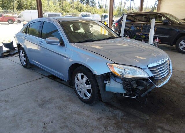 2013 CHRYSLER 200
