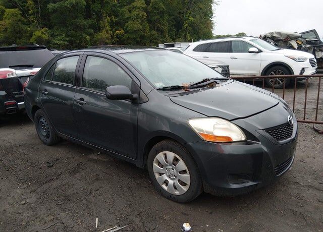 2009 TOYOTA Yaris