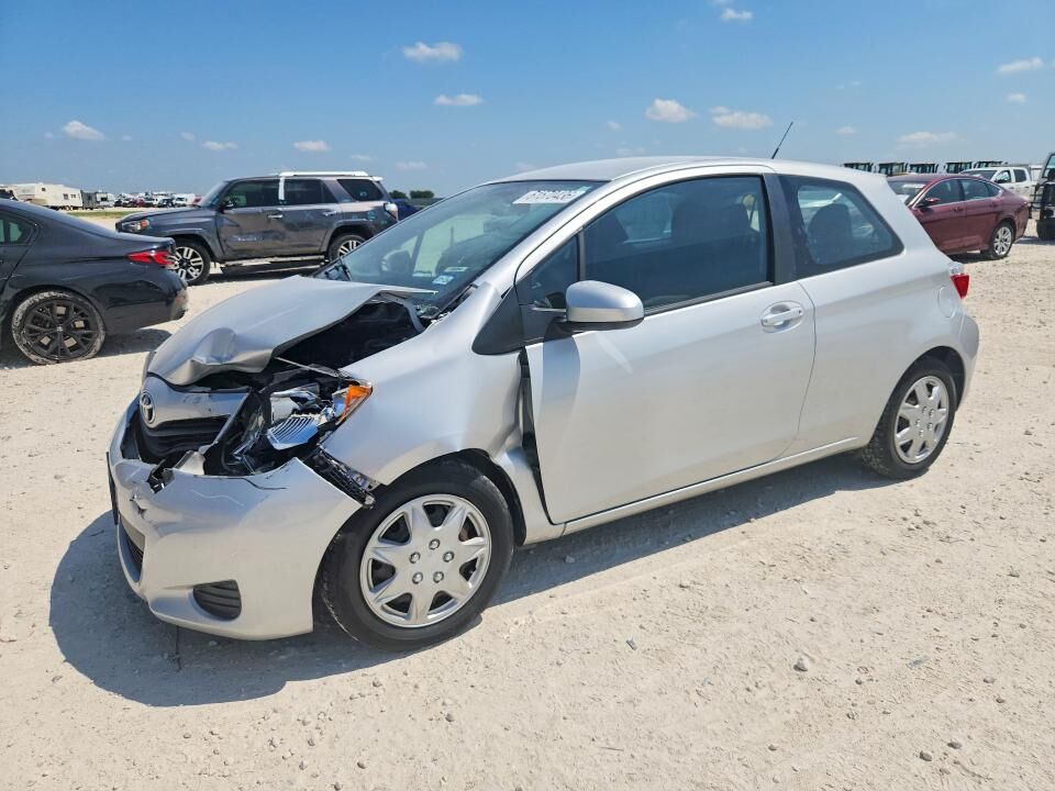 2014 TOYOTA Yaris