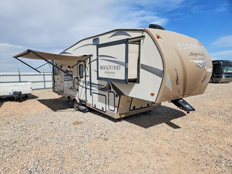 2015 FOREST RIVER Real-lite / Rockwood Lite Weight Trailers