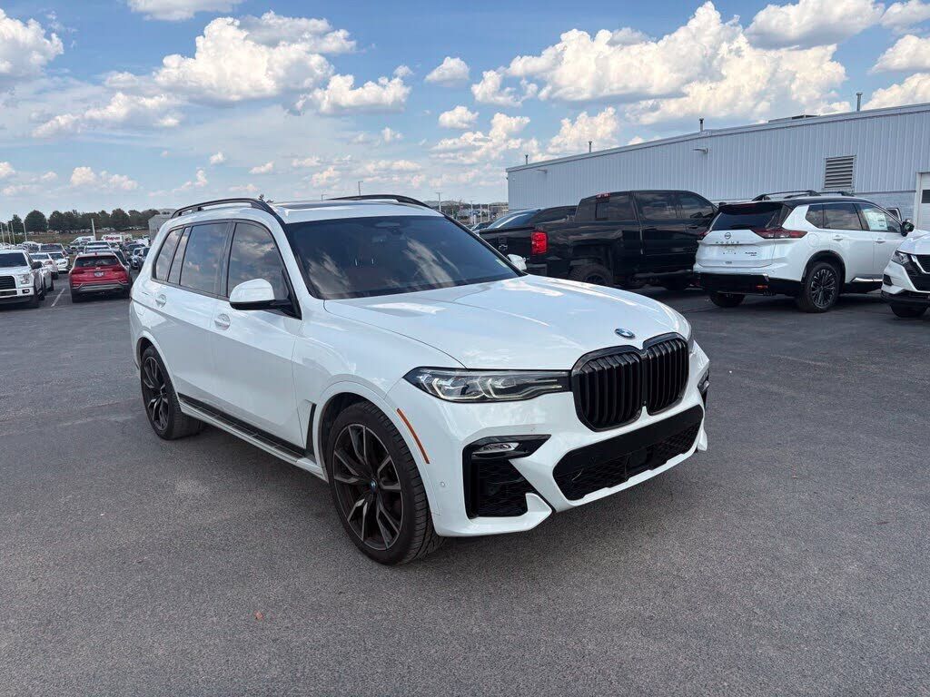 2022 BMW X7