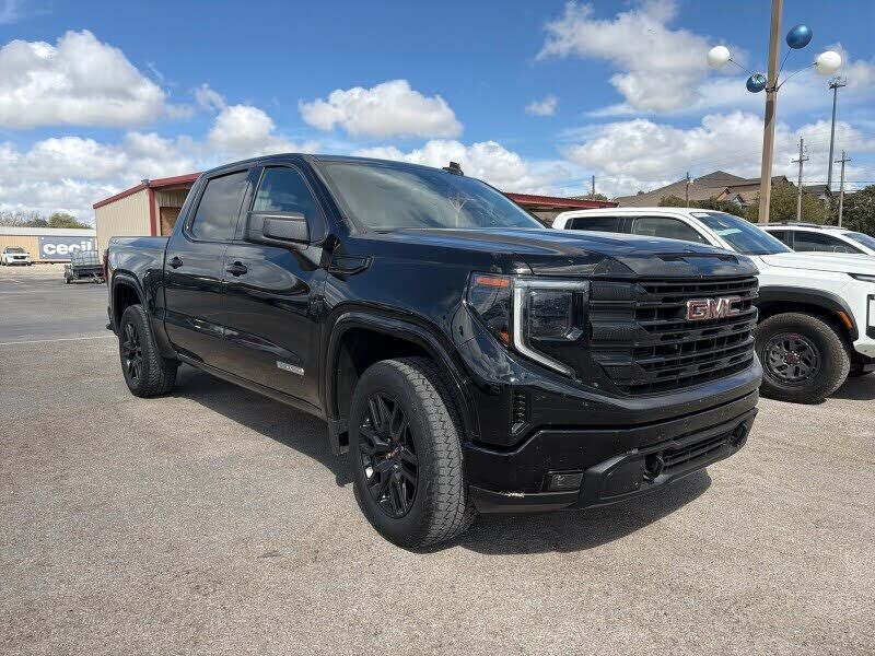 2023 GMC Sierra