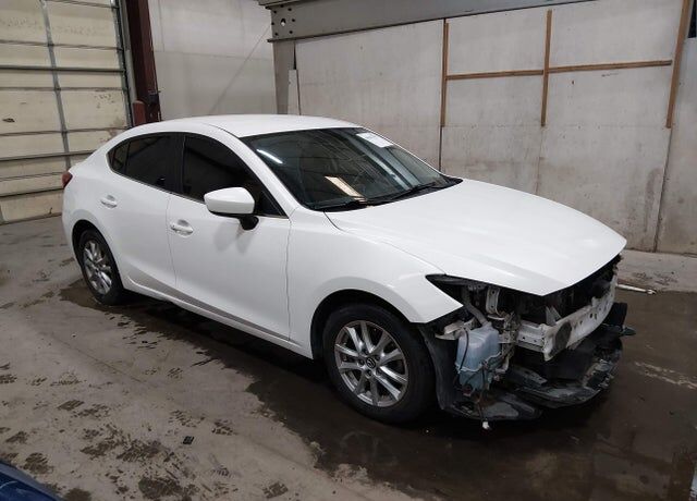 2014 MAZDA Mazda3