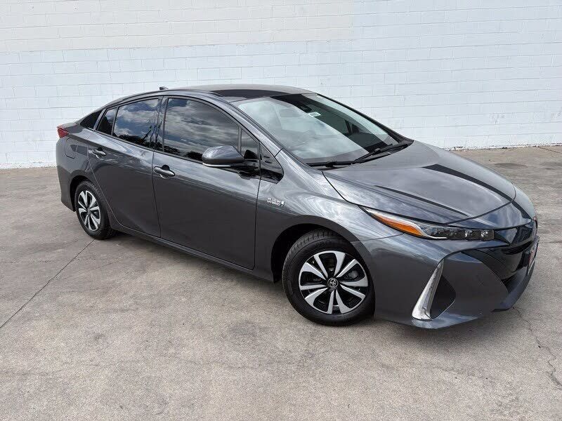 2019 TOYOTA Prius