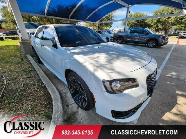 2023 CHRYSLER 300