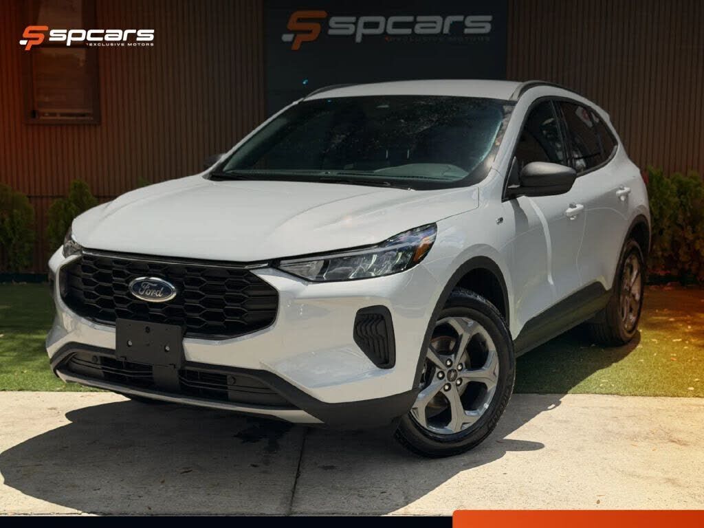 2025 FORD Escape