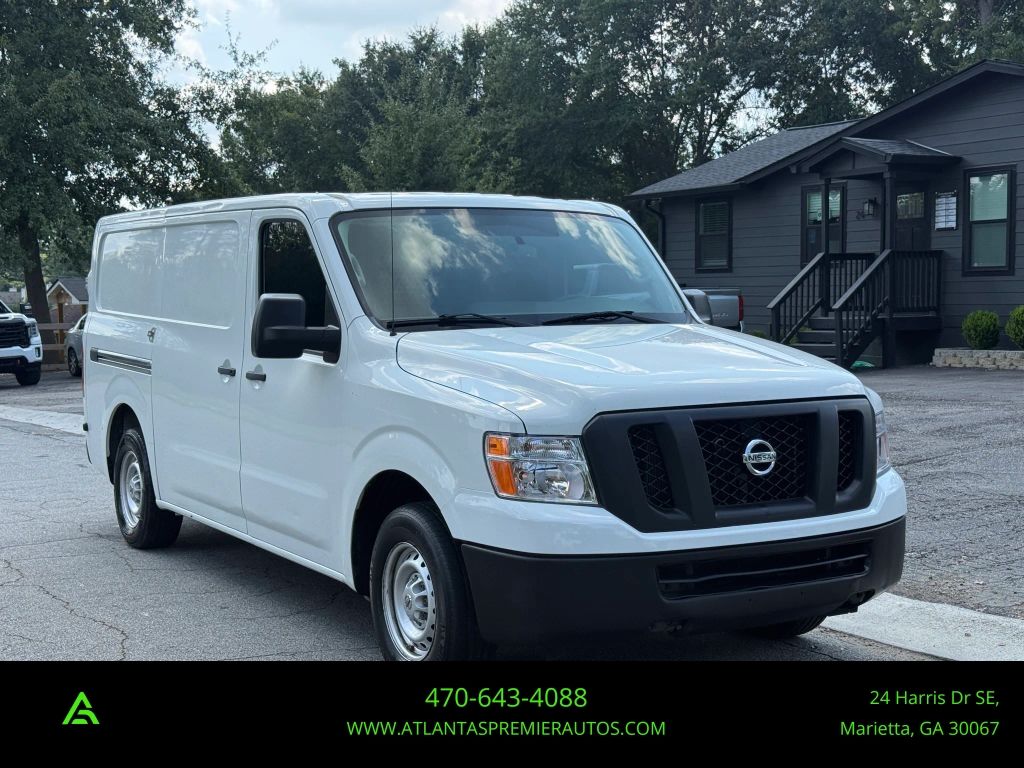 2016 NISSAN NV