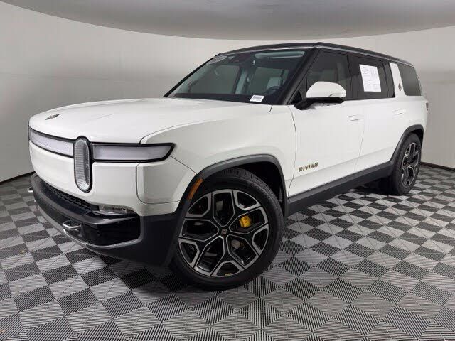 2024 RIVIAN R1S