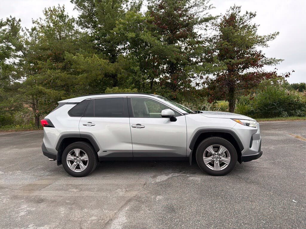 2025 TOYOTA RAV4