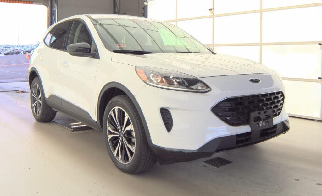 2022 FORD Escape