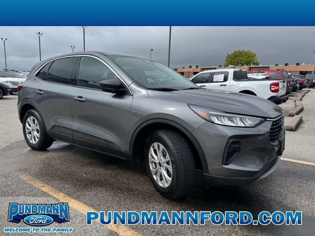 2023 FORD Escape