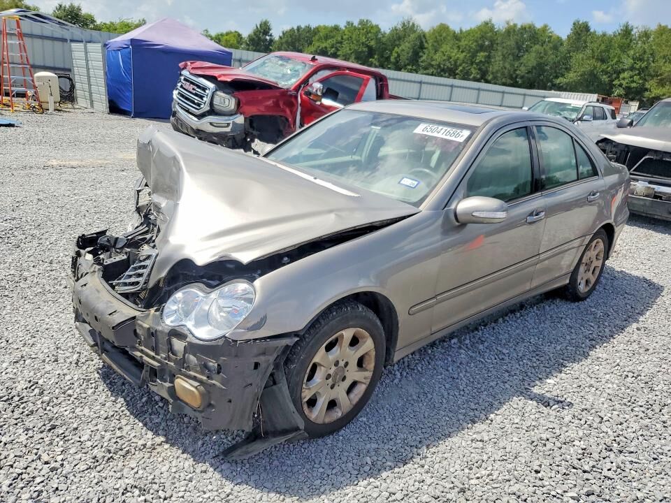 2005 MERCEDES-BENZ C-Class