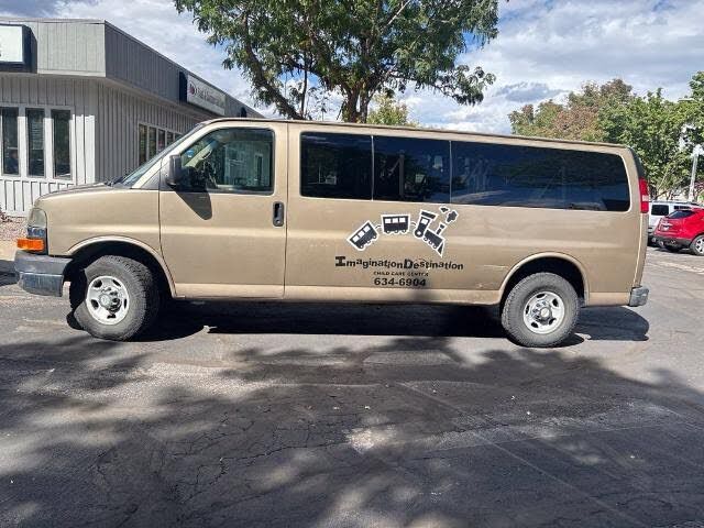 2011 CHEVROLET Express