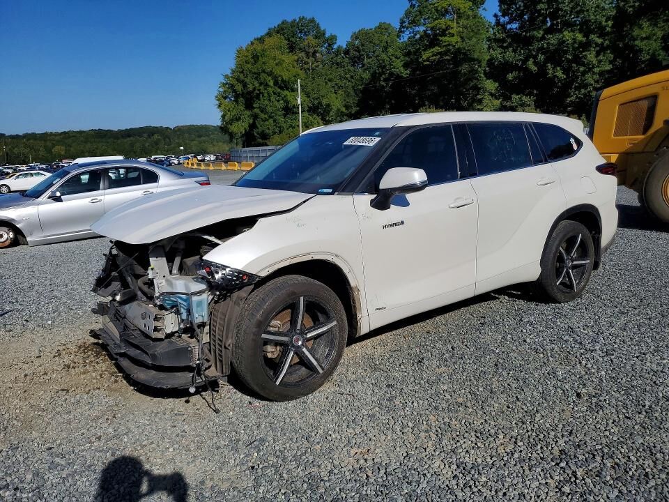2020 TOYOTA Highlander