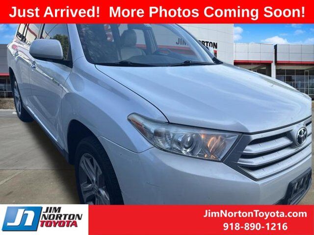 2011 TOYOTA Highlander