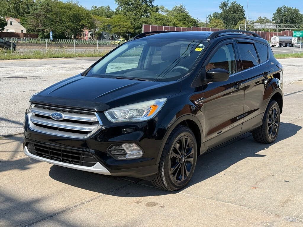 2017 FORD Escape
