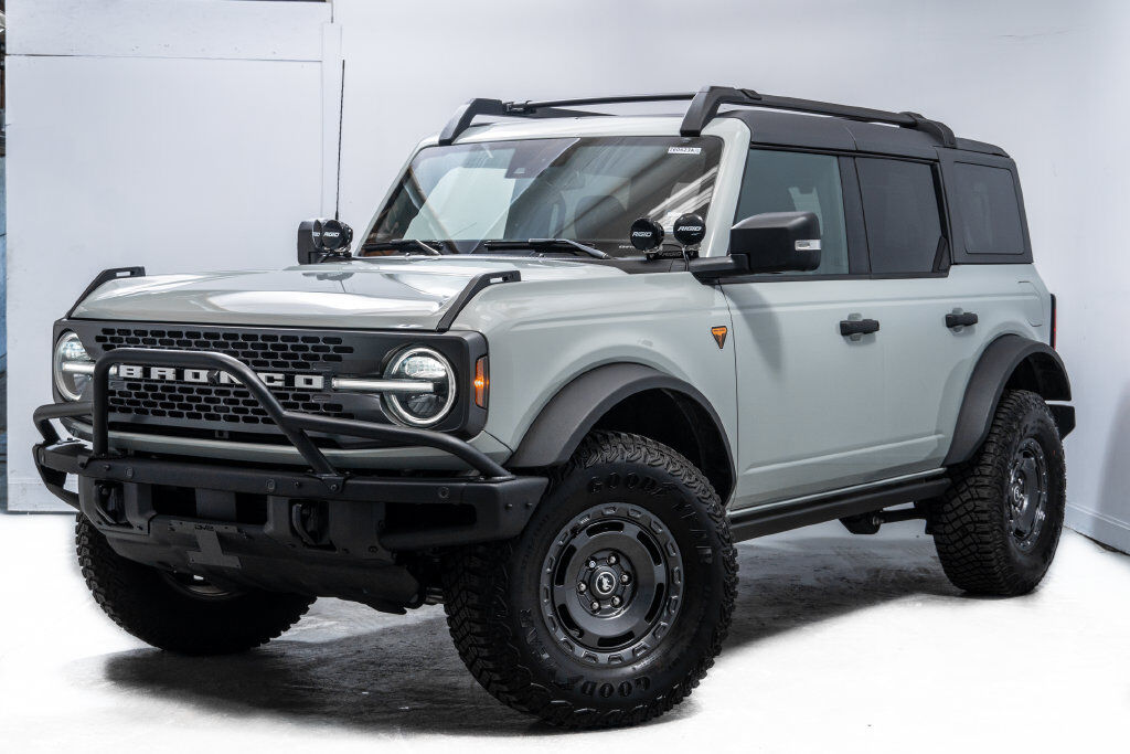 2024 FORD Bronco