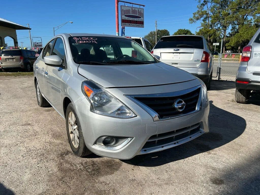 2017 NISSAN Versa