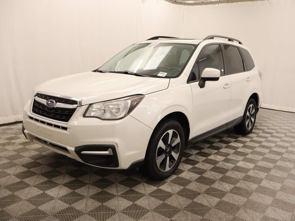 2017 SUBARU Forester