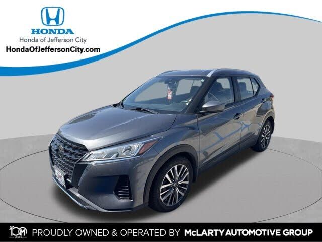 2021 NISSAN Kicks