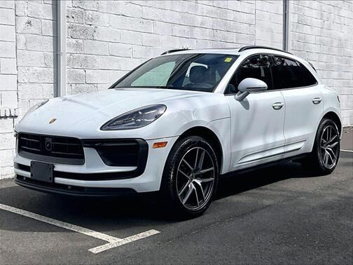 2024 PORSCHE Macan