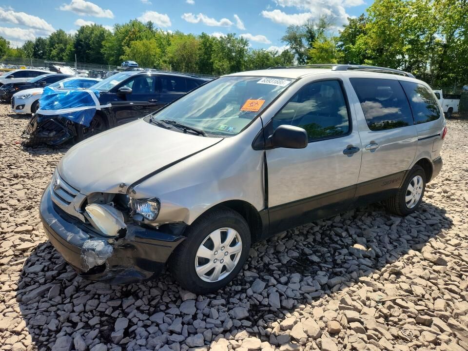 2001 TOYOTA Sienna