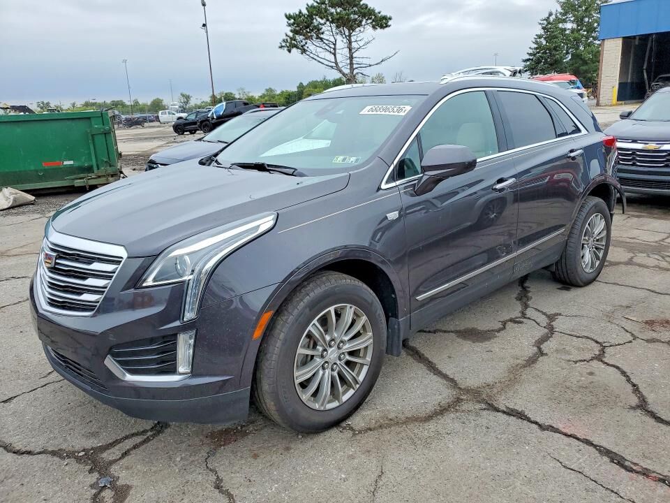 2017 CADILLAC XT5