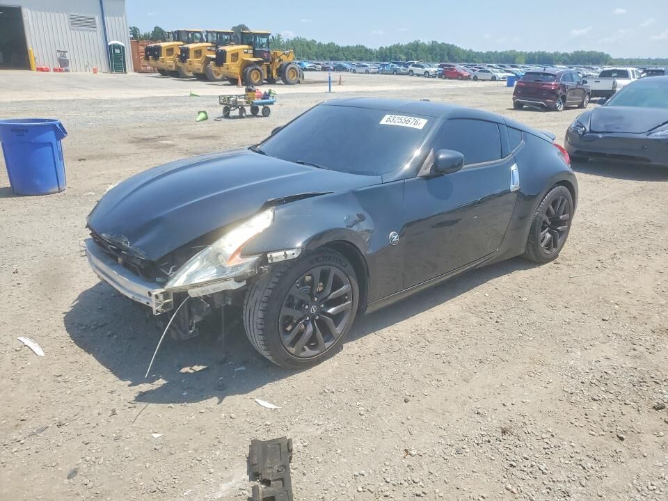 2015 NISSAN 370Z