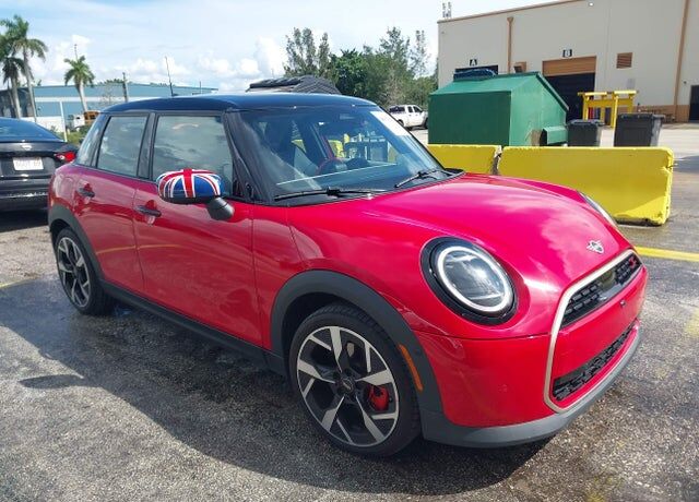 2025 MINI Hardtop