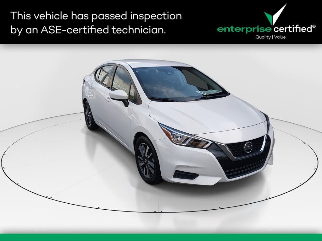 2022 NISSAN Versa