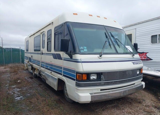 1992 CHEVROLET P - Series